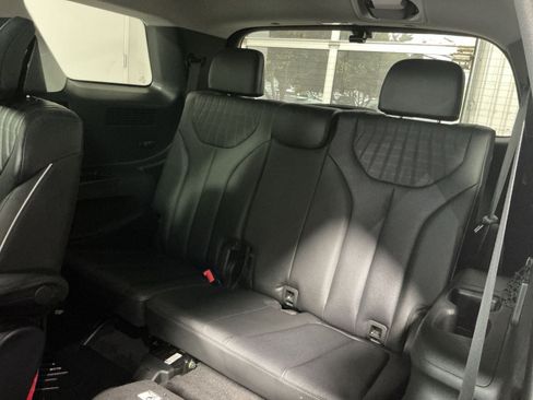 Used 2024 Hyundai Palisade Limited AWD/4WD image 26