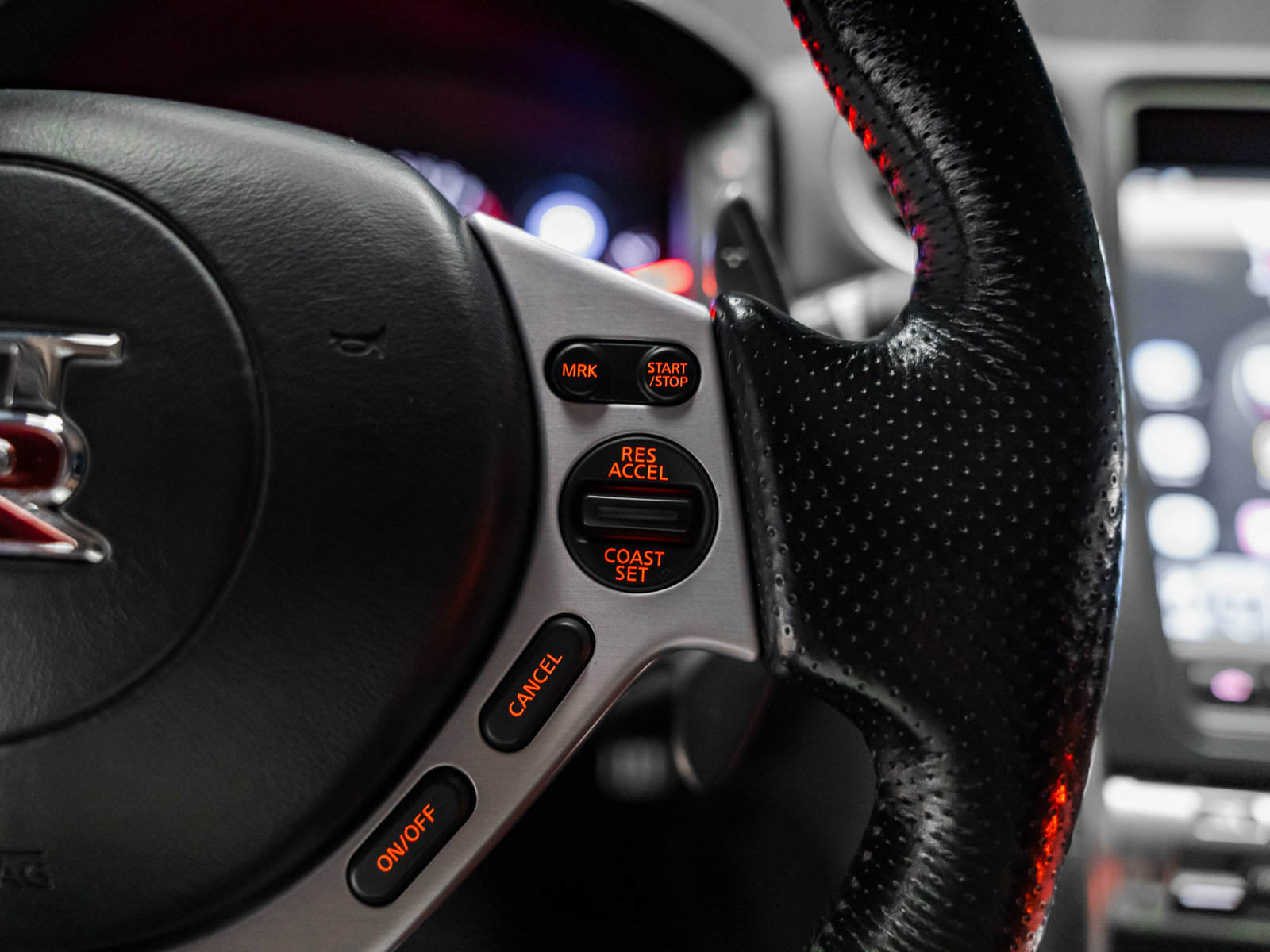 Used 2009 Nissan GT-R Premium AWD/4WD image 44
