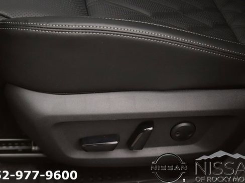 New 2026 Nissan Rogue Platinum w/ Platinum Premium Package AWD/4WD image 16