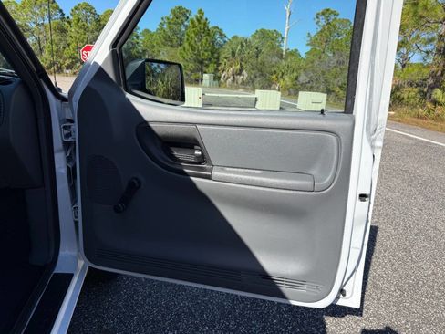 Used 2011 Ford Ranger XL image 11