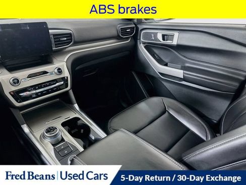 Certified 2023 Ford Explorer XLT w/ Equipment Group 202A AWD/4WD image 30