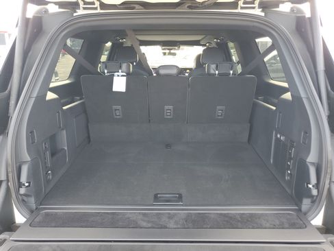 New 2025 Lincoln Navigator L Reserve w/ Jet Appearance Package image 33