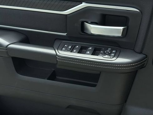 New 2026 RAM 2500 Big Horn AWD/4WD image 28