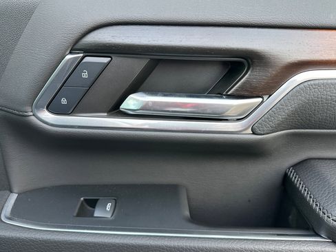 Used 2024 GMC Sierra 2500 Denali w/ Denali Reserve Package image 20