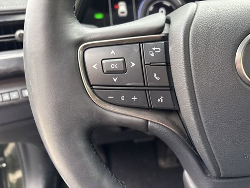 Certified 2023 Lexus UX 250h 250h Premium w/ Accessory Package (Z2) image 19