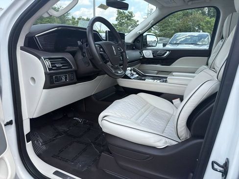 Certified 2024 Lincoln Navigator L Black Label AWD/4WD image 14