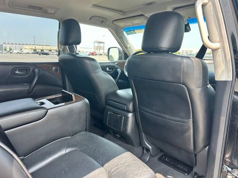 Used 2017 INFINITI QX80 4WD w/ Driver Assistance Package image 17