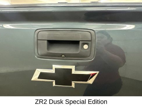 Used 2019 Chevrolet Colorado ZR2 w/ ZR2 Dusk Special Edition AWD/4WD image 18