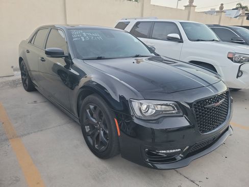Used 2023 Chrysler 300 S w/ Comfort Group image 13