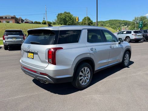 Used 2025 Hyundai Palisade SEL FWD image 4