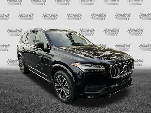Used 2021 Volvo XC90 T6 Momentum image 2
