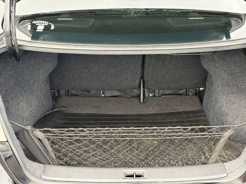 Used 2017 Nissan Sentra SR w/ SR Premium Technology Package image 28