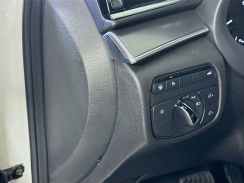 Used 2023 INFINITI QX55 Luxe w/ Cargo Package image 11