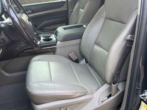 Used 2019 Chevrolet Tahoe LT AWD/4WD image 10