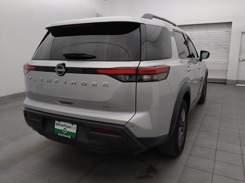 Used 2022 Nissan Pathfinder SV FWD image 9