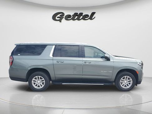 Used 2024 Chevrolet Suburban LT AWD/4WD image 4