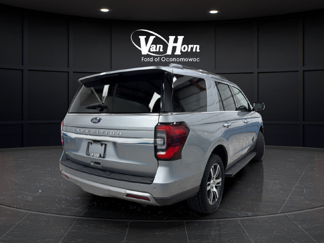 Used 2024 Ford Expedition Limited AWD/4WD image 7