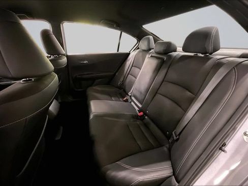 Used 2017 Honda Accord Sport image 26