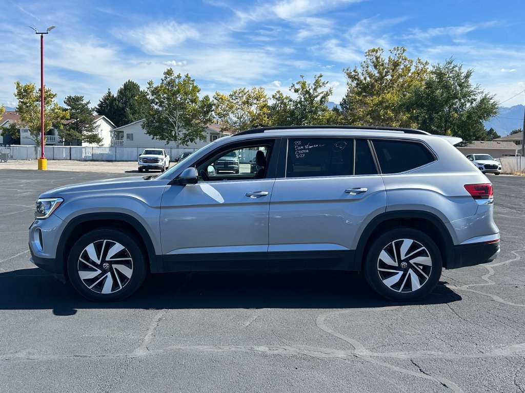 Used 2025 Volkswagen Atlas SE AWD/4WD image 7
