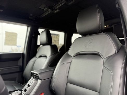 New 2025 Ford Bronco Outer Banks image 14