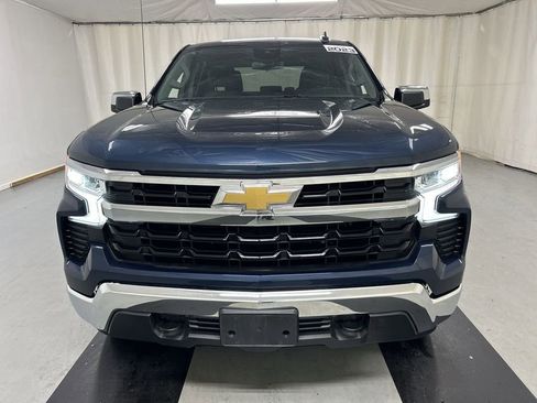 Used 2023 Chevrolet Silverado 1500 LT AWD/4WD image 3