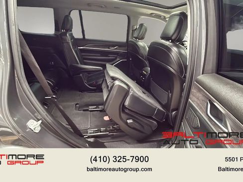 Used 2022 Jeep Grand Cherokee L Limited AWD/4WD image 20