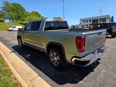 Used 2025 GMC Sierra 1500 SLT image 5