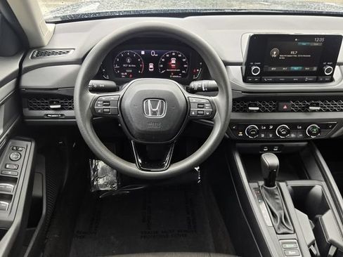Used 2024 Honda Accord EX image 12