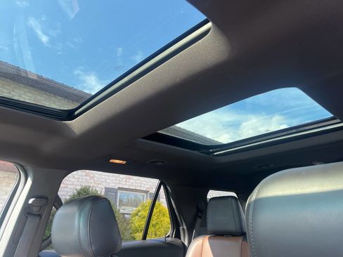 Used 2011 Ford Explorer Limited w/ 301A Rapid Spec Order Code image 31