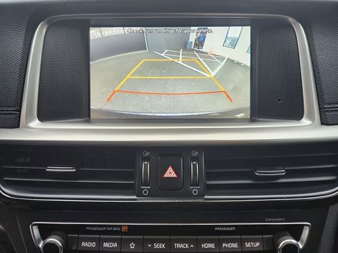 Used 2019 Kia Optima LX w/ LX Premium Package image 10