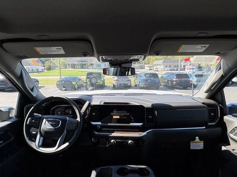 New 2025 GMC Sierra 2500 SLE image 21