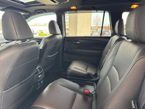 Used 2022 Honda Pilot Black Edition image 8