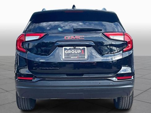 Used 2024 GMC Terrain SLT w/ Tech Package image 5