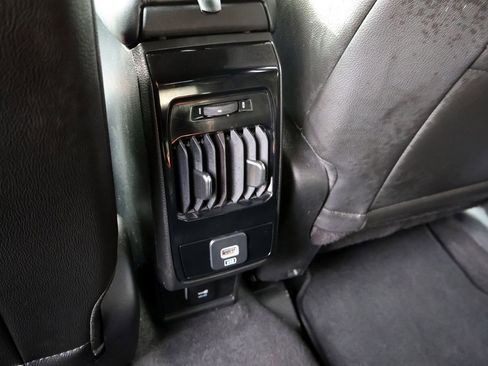 Used 2025 Jeep Compass Limited AWD/4WD image 15