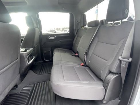 Used 2024 GMC Sierra 2500 SLE w/ SLE Convenience Package image 20