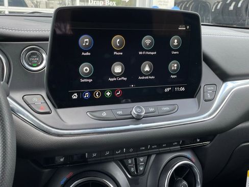 New 2025 Chevrolet Blazer LT w/ Driver Confidence Package FWD image 17