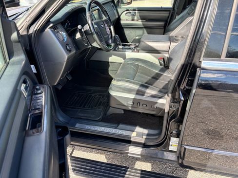 Used 2016 Ford Expedition EL Platinum image 12