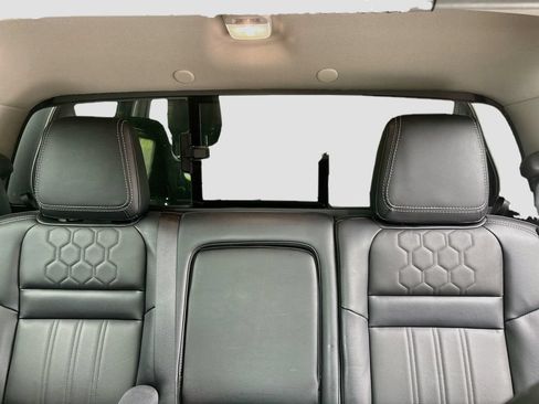 Used 2023 Nissan Frontier SV w/ SV Premium Package AWD/4WD image 19