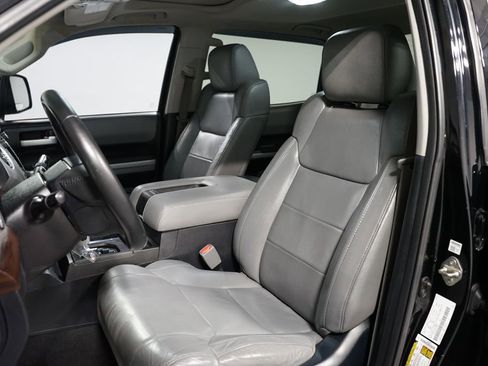 Used 2018 Toyota Tundra Limited w/ TRD Off Road Package image 26