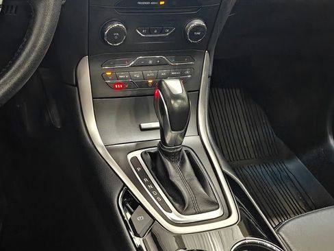 Used 2018 Ford Edge SEL w/ Equipment Group 201A image 10