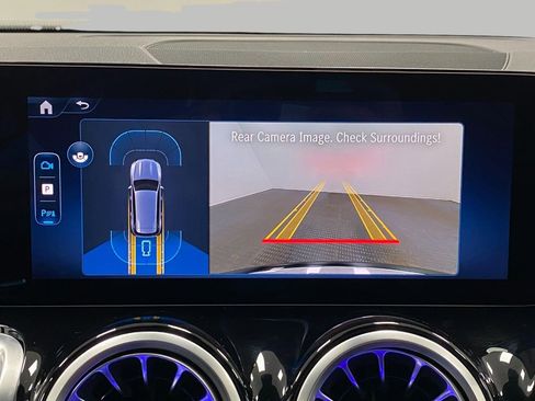 Certified 2025 Mercedes-Benz GLB 250 4MATIC image 24