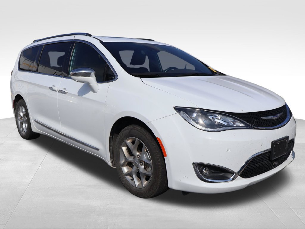 Used 2020 Chrysler Pacifica Limited w/ Advanced Safetytec Group FWD image 8
