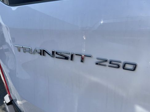 Used 2025 Ford Transit 250 Low Roof w/ Exterior Upgrade Package RWD image 5