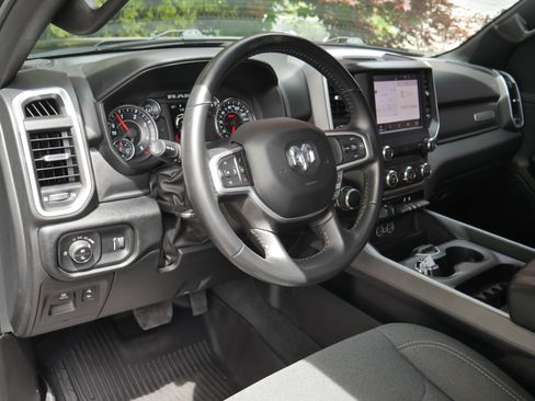 Used 2022 RAM 1500 Big Horn AWD/4WD image 4