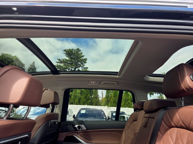 Certified 2024 BMW X7 xDrive40i AWD/4WD image 17