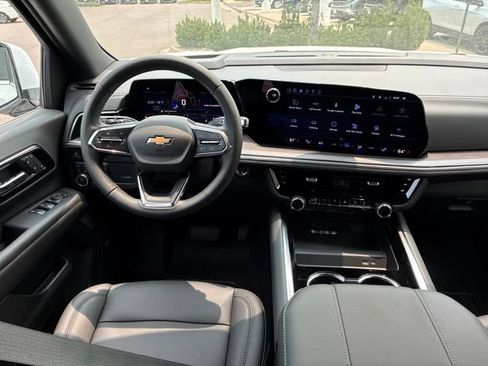 New 2026 Chevrolet Suburban LT w/ Comfort Package AWD/4WD image 9