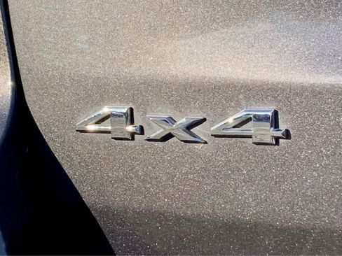 Used 2021 Jeep Grand Cherokee Limited w/ Luxury Group II image 18