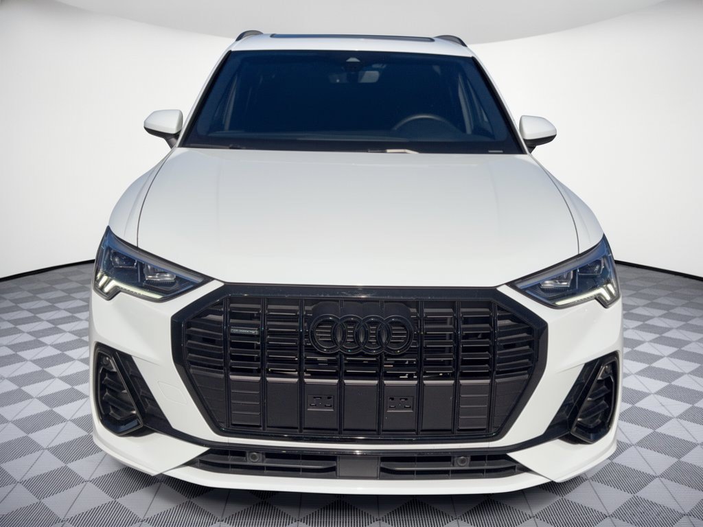 Certified 2025 Audi Q3 2.0T Premium w/ Convenience Package AWD/4WD image 6