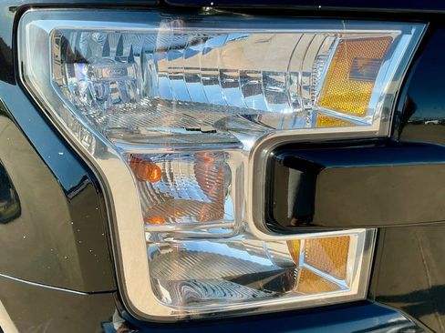 Used 2017 Ford F150 XLT w/ Equipment Group 302A Luxury image 8