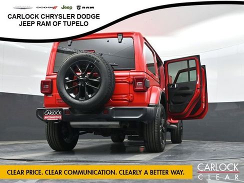 Used 2025 Jeep Wrangler Sahara AWD/4WD image 41